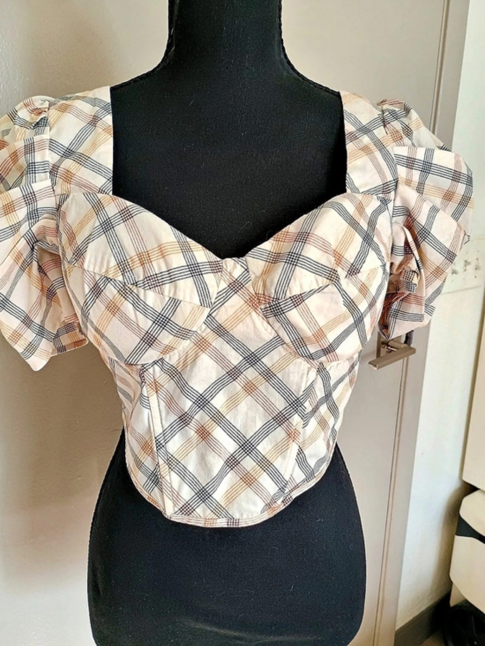Milk And Honey Plaid Puff Sleeve Crop Top in White & Orange Size Medium